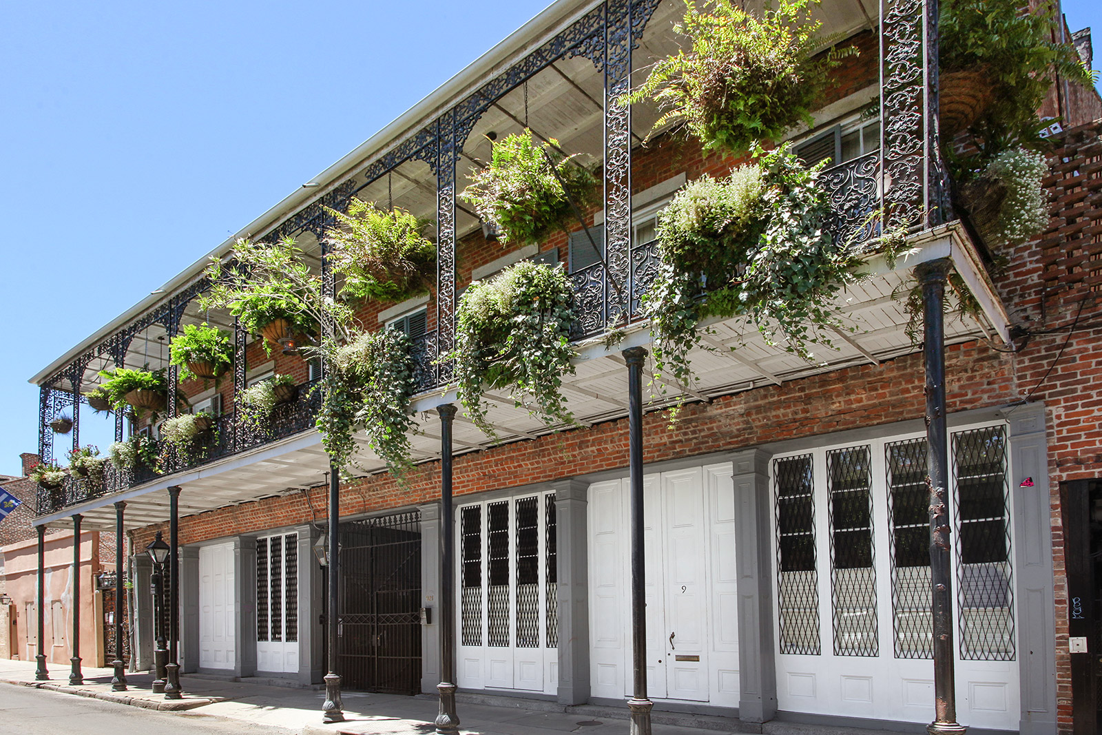 921 Chartres Street sold by Patrick Knudsen